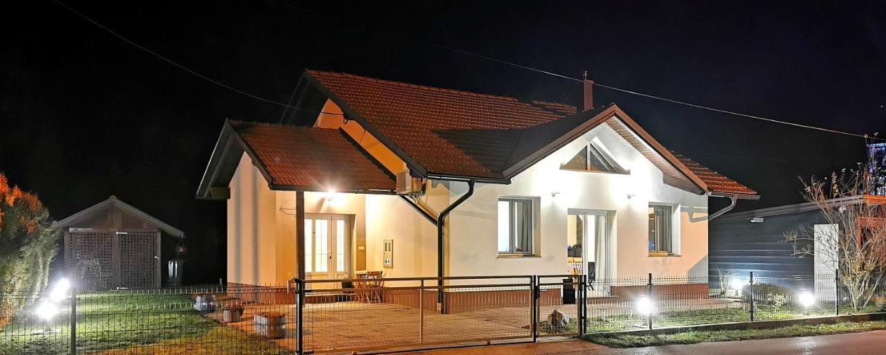 Holiday Home Melani Sinac Εξωτερικό φωτογραφία