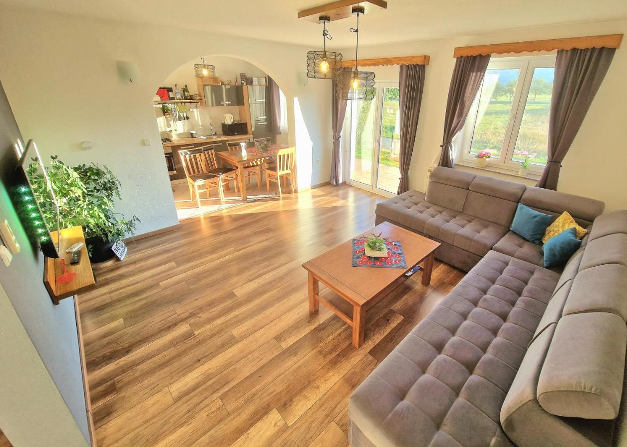 Holiday Home Melani Sinac Εξωτερικό φωτογραφία